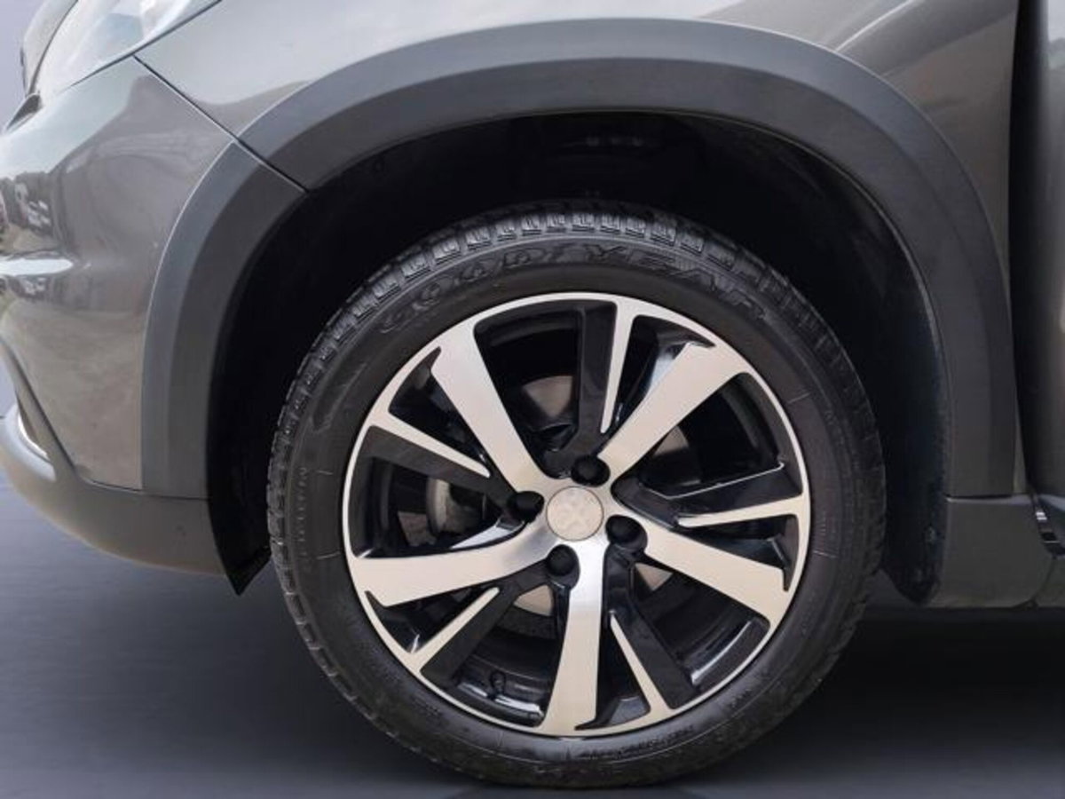 Peugeot 2008 120 EAT6 S&S Crossway (18)