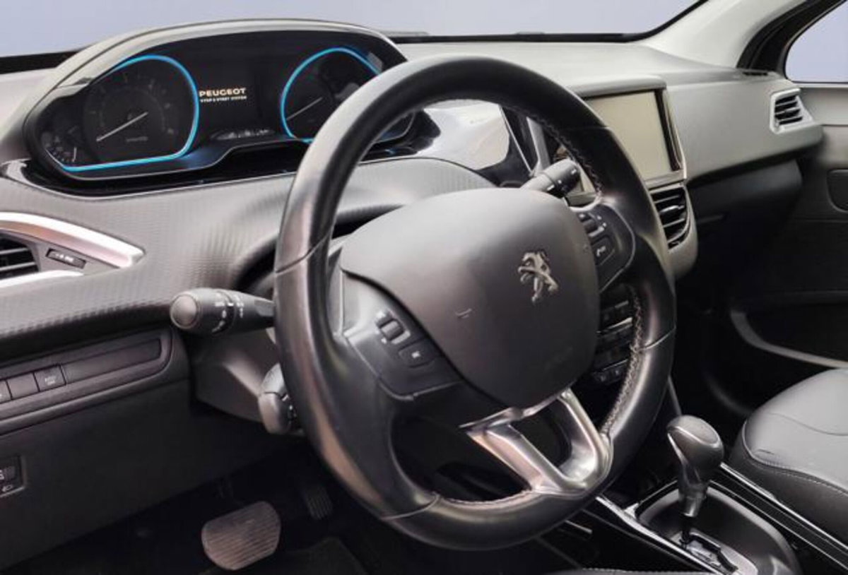 Peugeot 2008 120 EAT6 S&S Crossway (8)