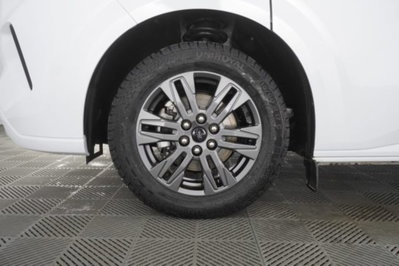 Ford Tourneo Custom 320 2.0 EcoBlue 170CV aut. PL Titanium (16)
