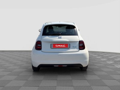 Fiat 500e Action Berlina 23,65 kWh (4)