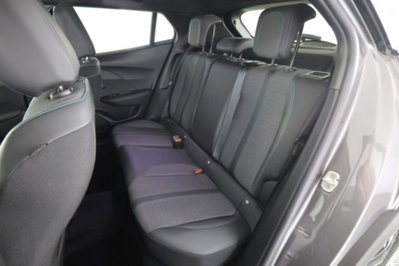 Peugeot 2008 1.2 puretech Allure s&s 130cv eat8 (3)