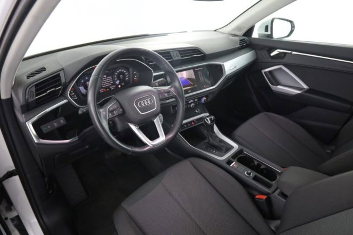 Audi Q3 35 TDI quattro S tronic Business Advanced