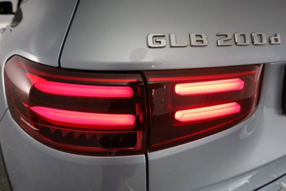Mercedes-Benz GLB 200 d Progressive Advanced Plus auto (10)