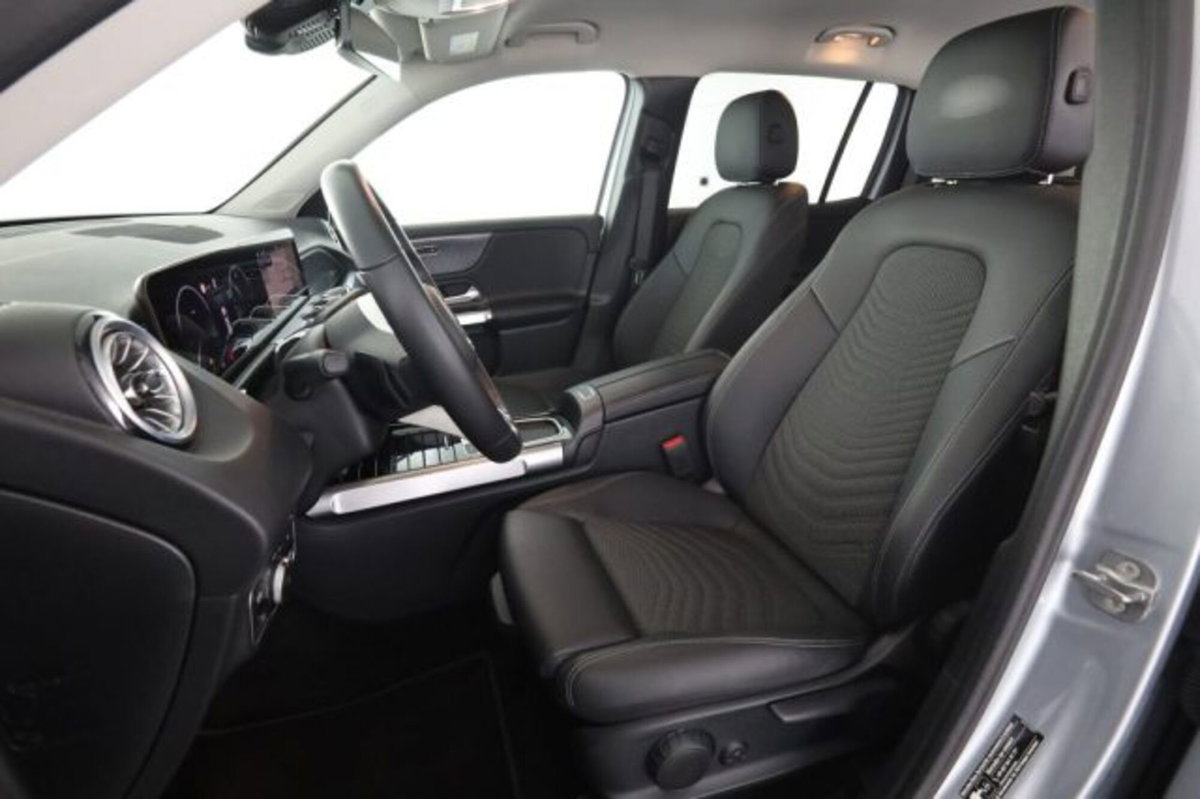 Mercedes-Benz GLB 200 d Progressive Advanced Plus auto (2)
