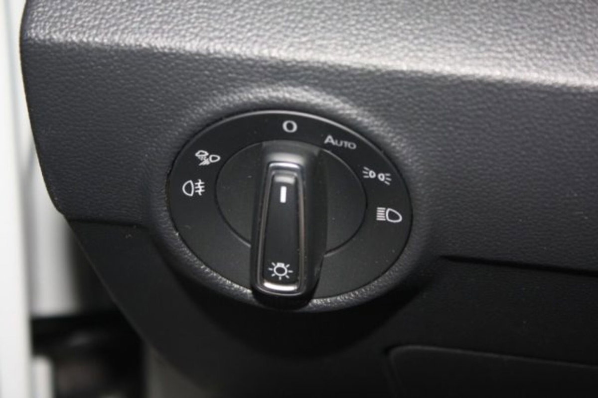 Volkswagen T-Roc 1.0 TSI Style (17)