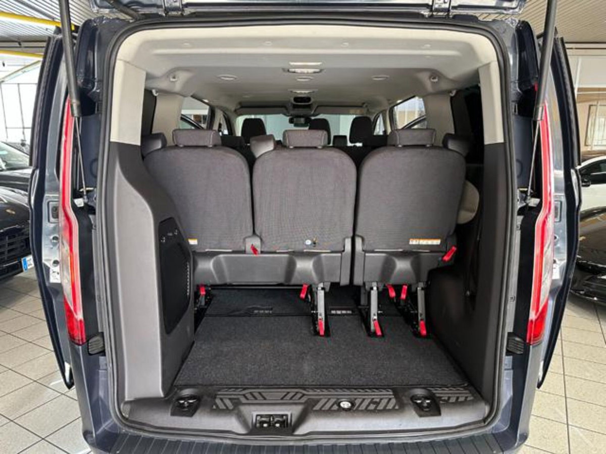 Ford Tourneo Custom 300 2.2 TDCi 155CV PL Trend (15)