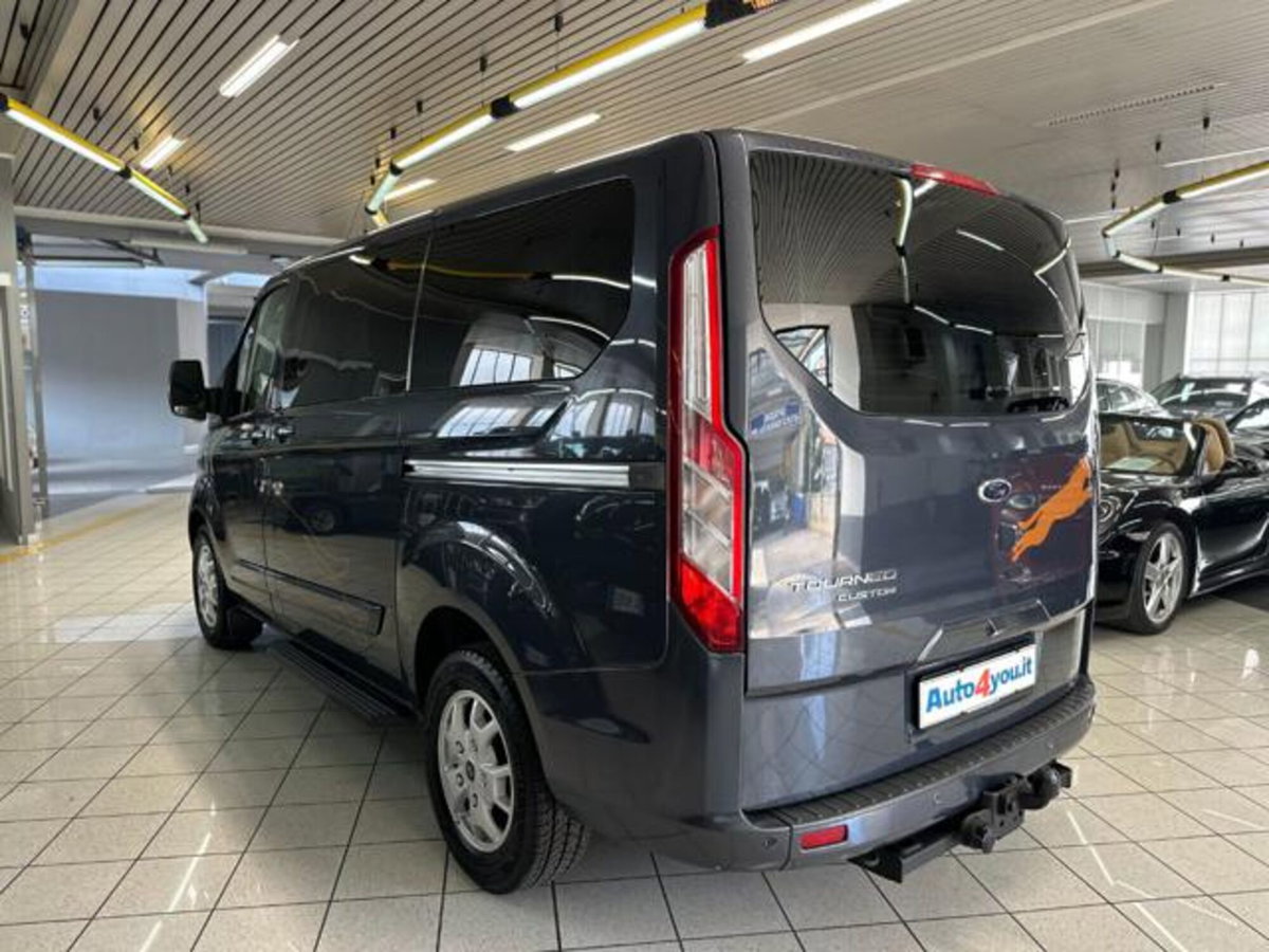 Ford Tourneo Custom 300 2.2 TDCi 155CV PL Trend (4)