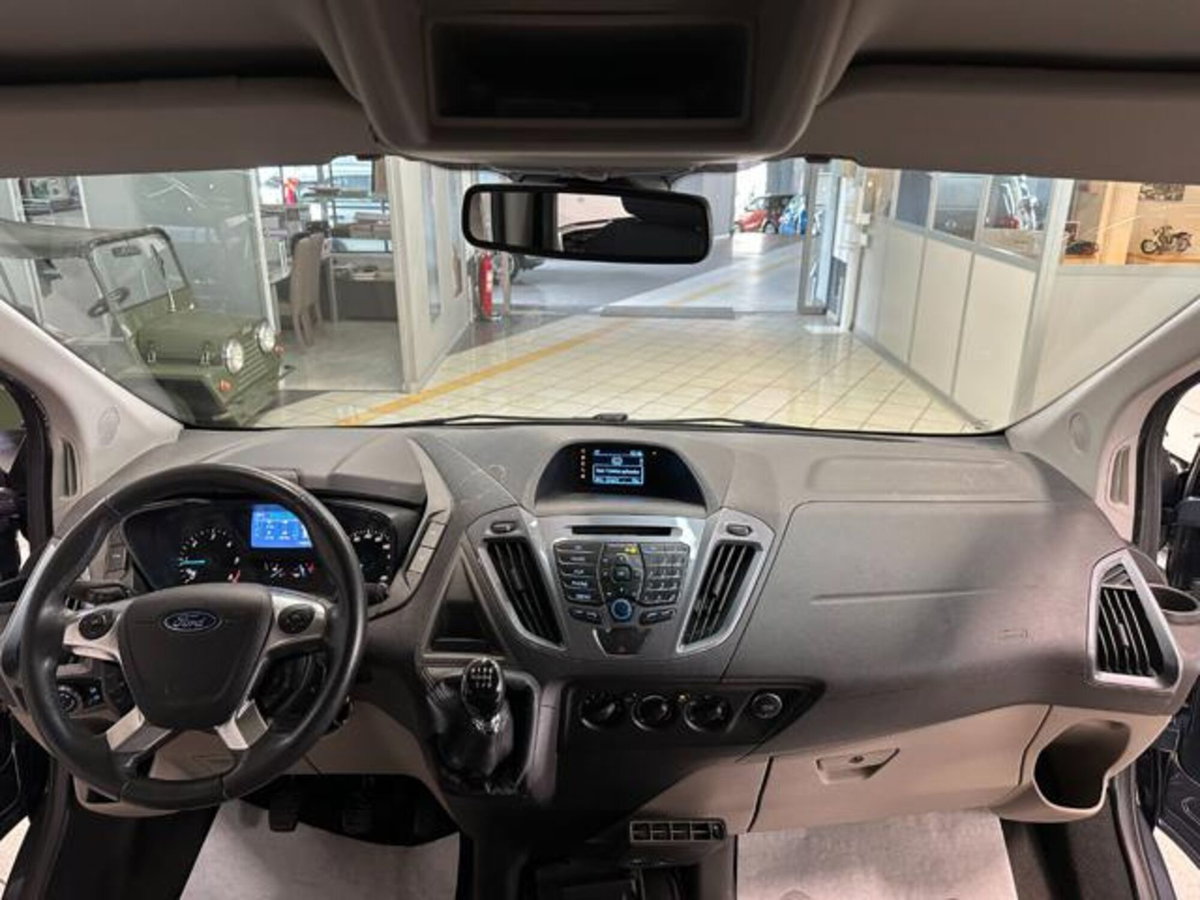 Ford Tourneo Custom 300 2.2 TDCi 155CV PL Trend (8)
