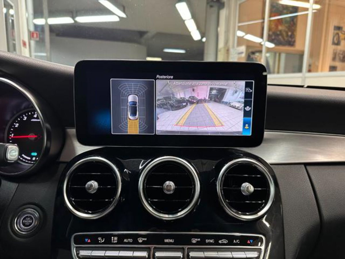 Mercedes-Benz SLC 200 AMG line (13)
