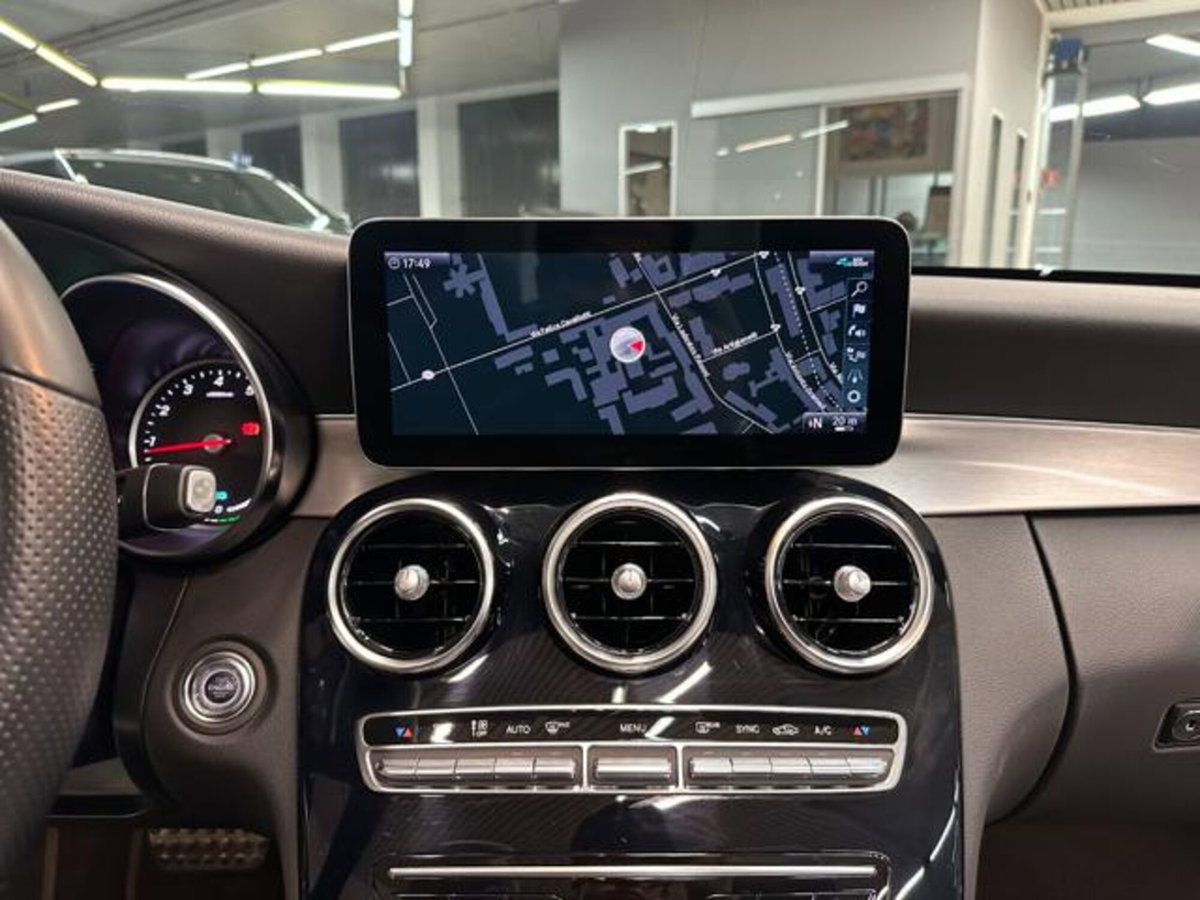 Mercedes-Benz SLC 200 AMG line (14)