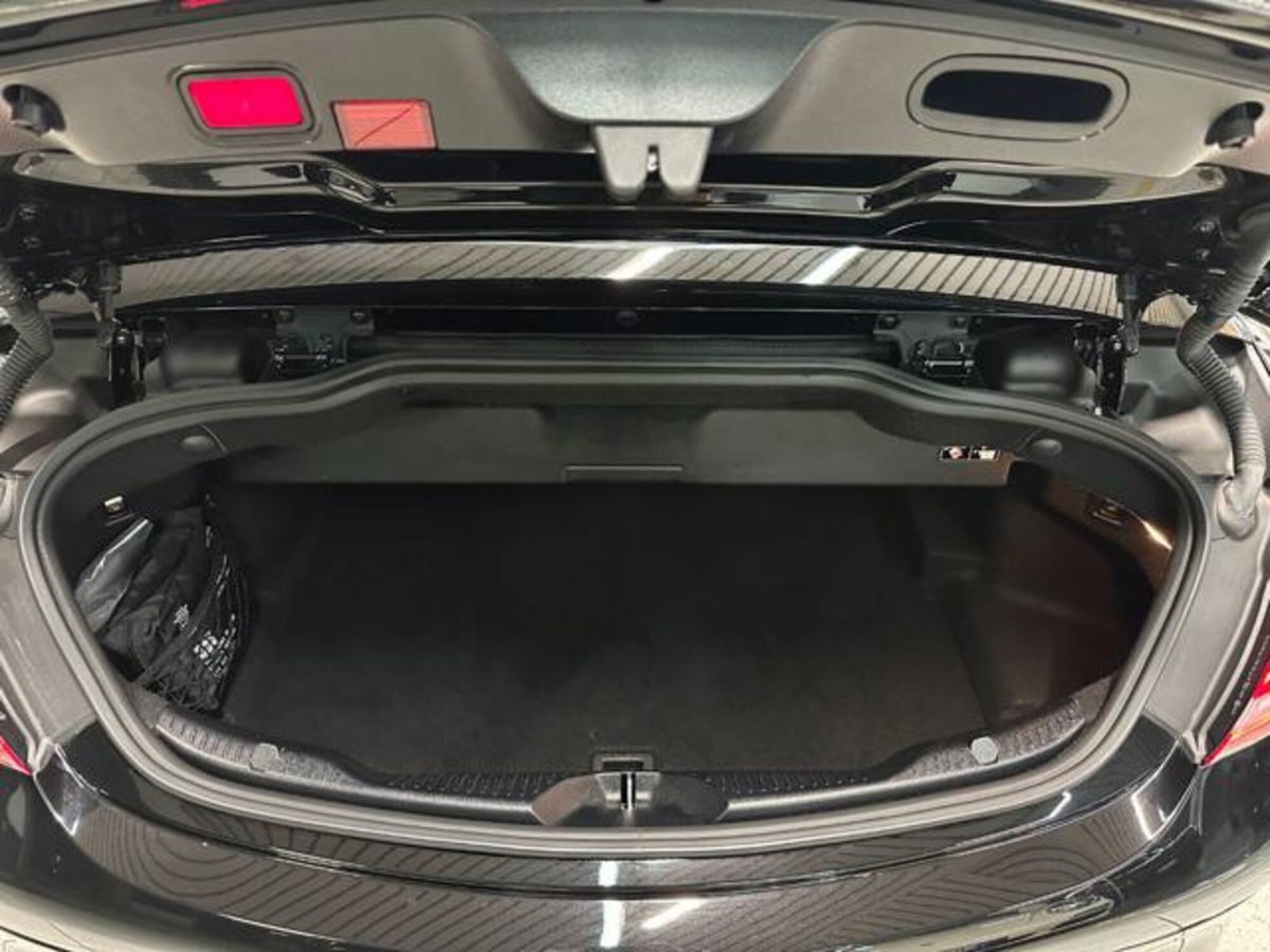 Mercedes-Benz SLC 200 AMG line (15)