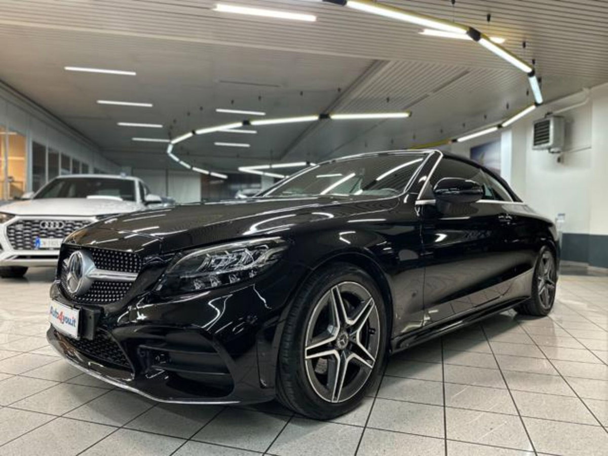 Mercedes-Benz SLC 200 AMG line (17)