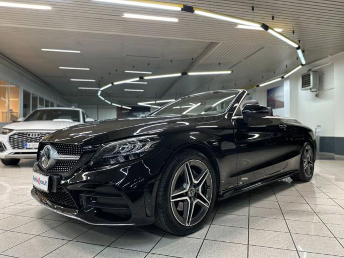 Mercedes-Benz SLC 200 AMG line (2)