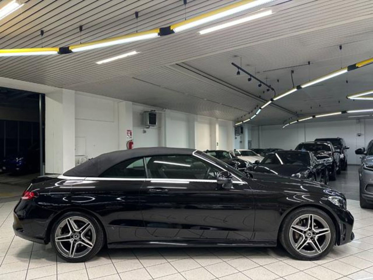 Mercedes-Benz SLC 200 AMG line (20)