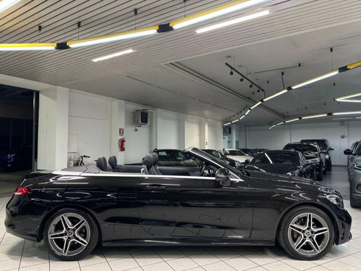 Mercedes-Benz SLC 200 AMG line (5)