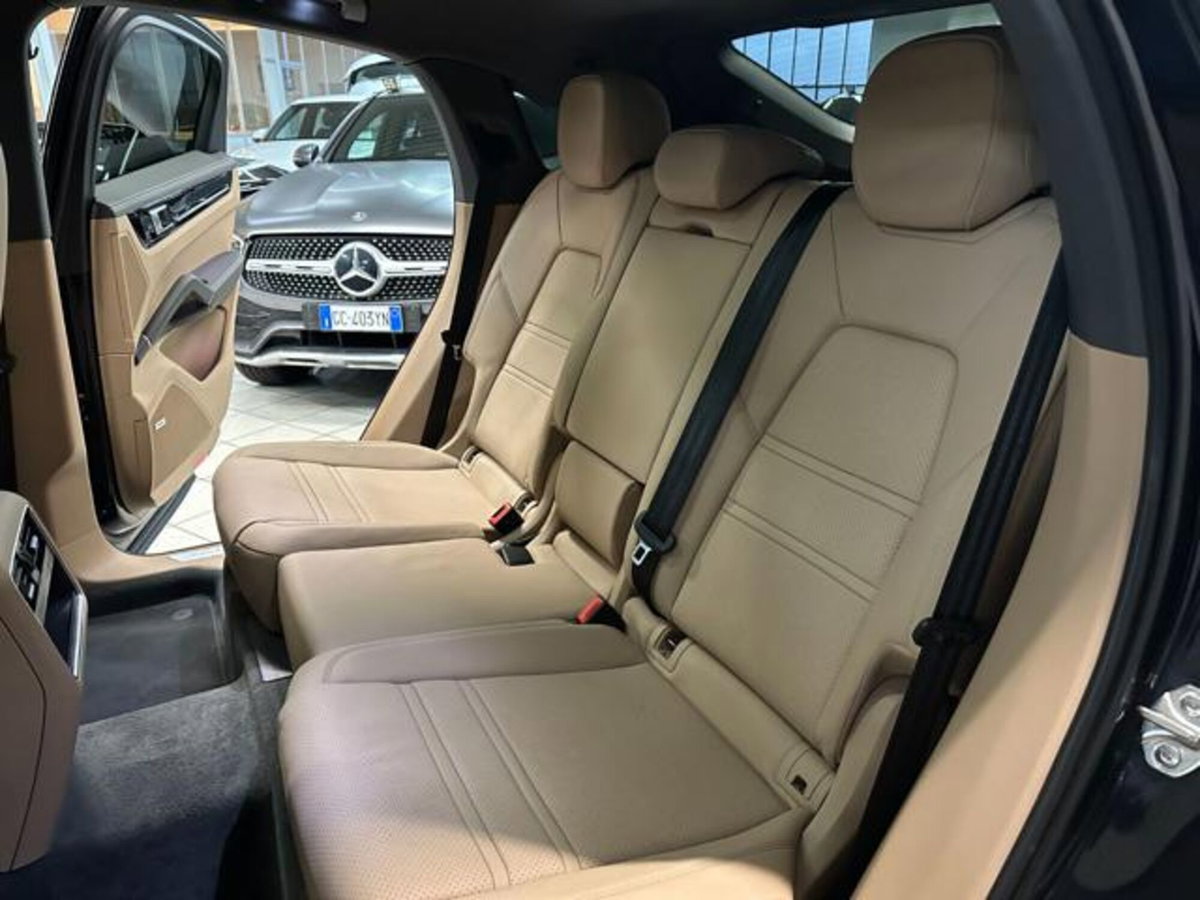 Porsche Cayenne Coupé 3.0 V6 (11)