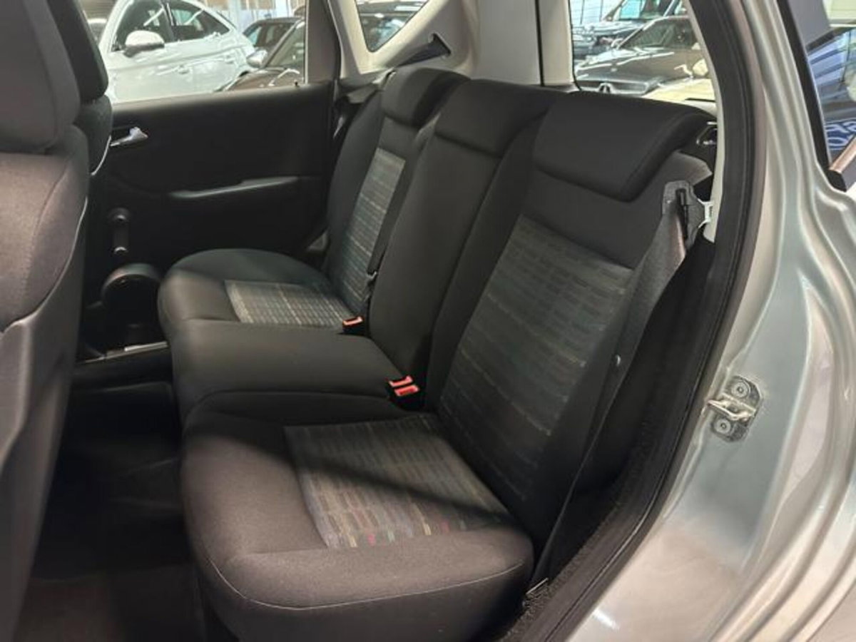 Mercedes-Benz Classe A 150 Classic (10)