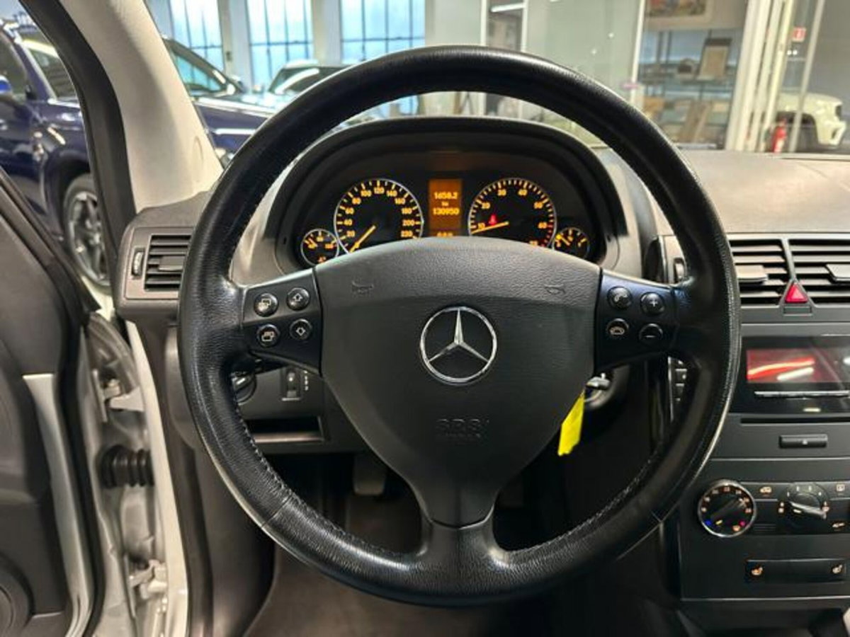 Mercedes-Benz Classe A 150 Classic (11)