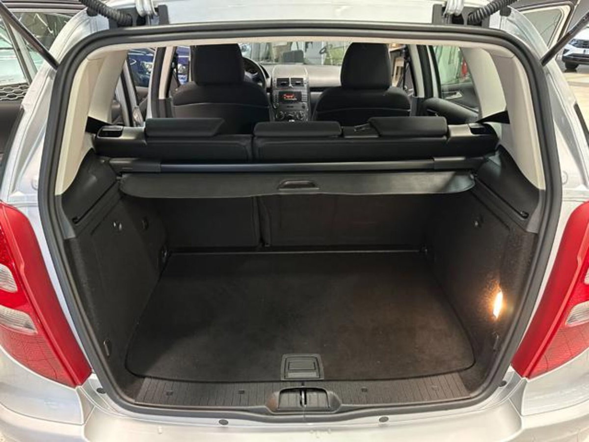 Mercedes-Benz Classe A 150 Classic (15)
