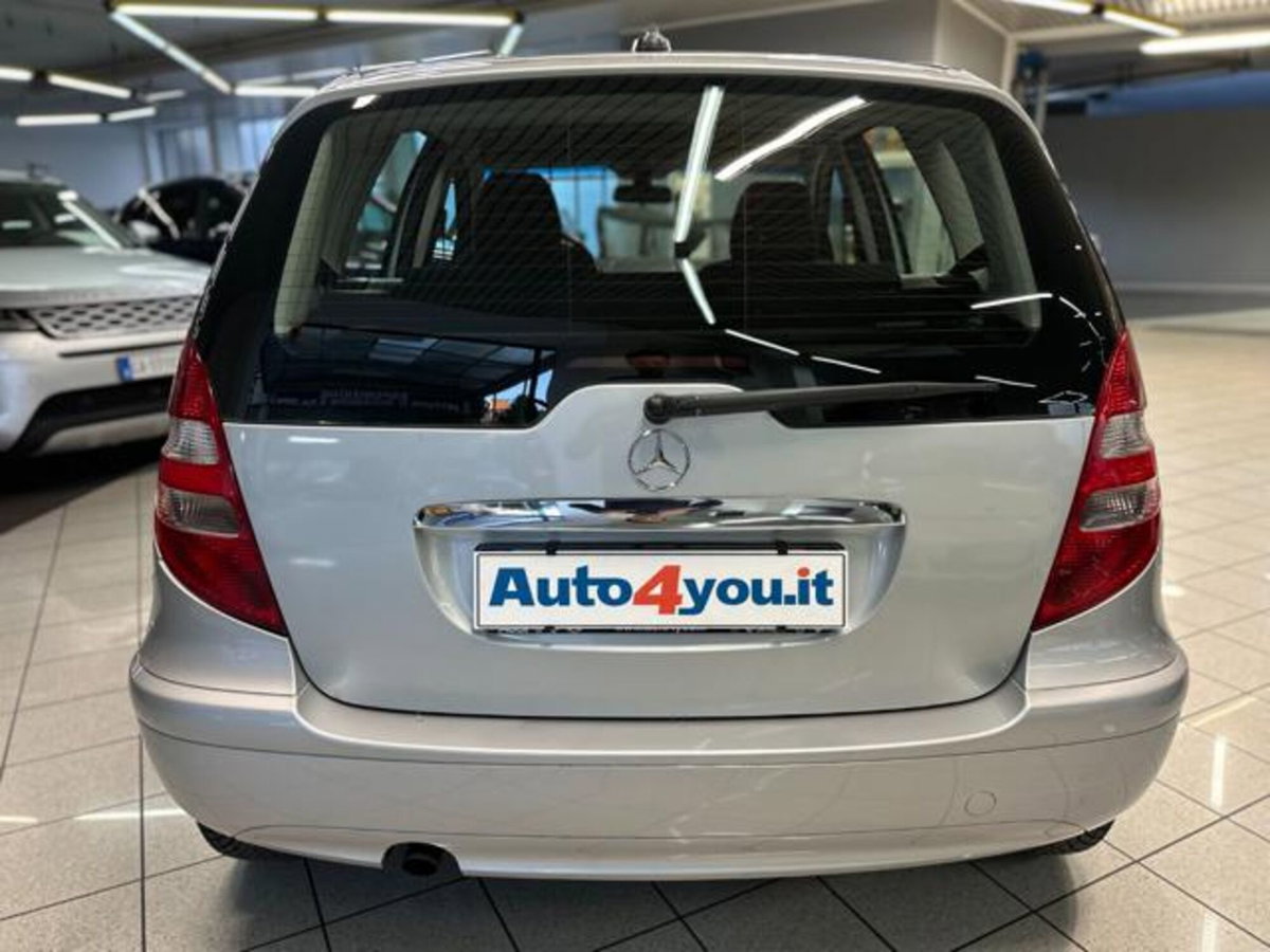 Mercedes-Benz Classe A 150 Classic (19)