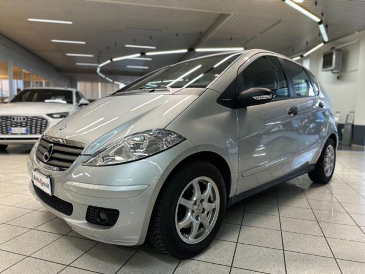 Mercedes-Benz Classe A 150 Classic (2)