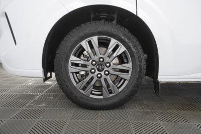 Ford Tourneo Custom 320 2.0 EcoBlue 170CV aut. PL Titanium (16)