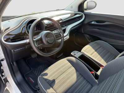 Fiat 500e Action Berlina 23,65 kWh (9)