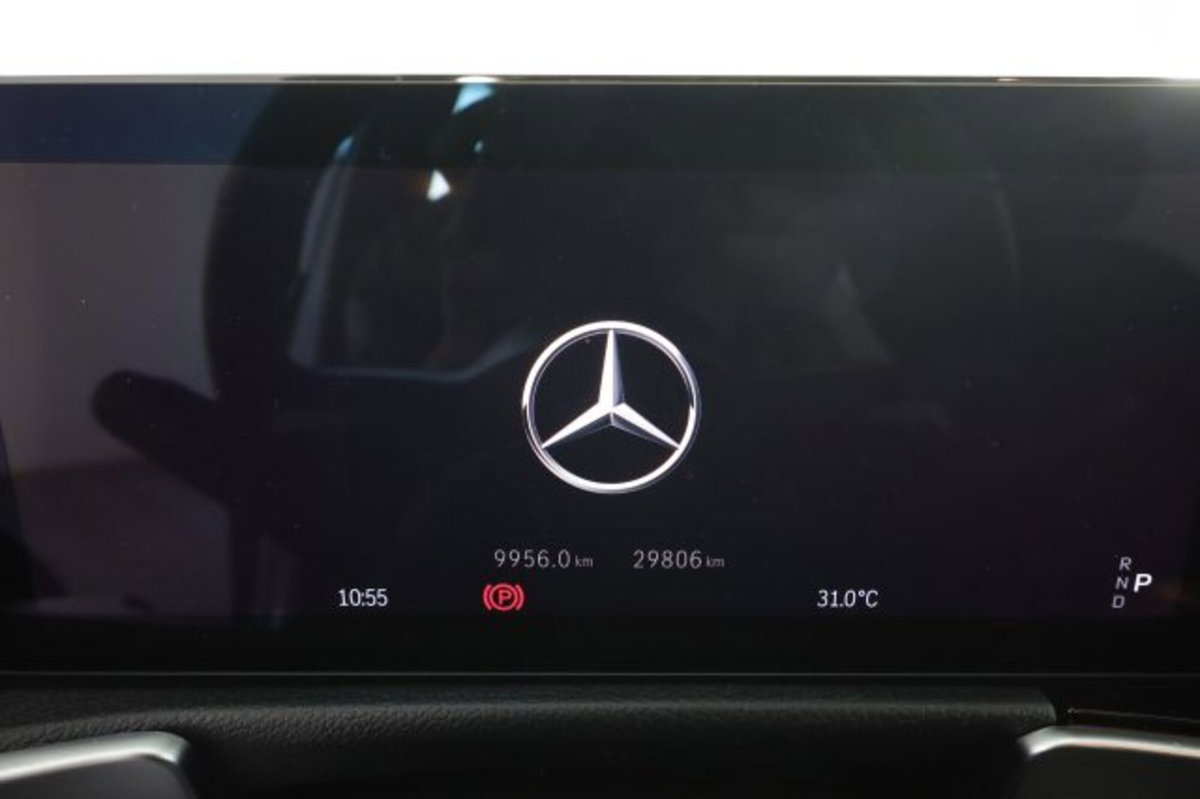 Mercedes-Benz GLB 200 d Progressive Advanced Plus auto (7)