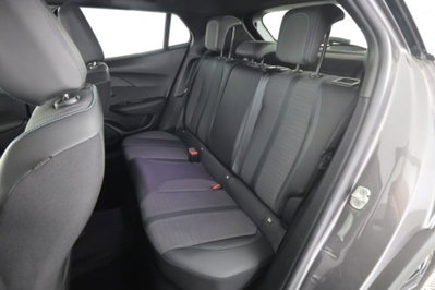 Peugeot 2008 1.2 puretech Allure s&s 130cv eat8 (3)