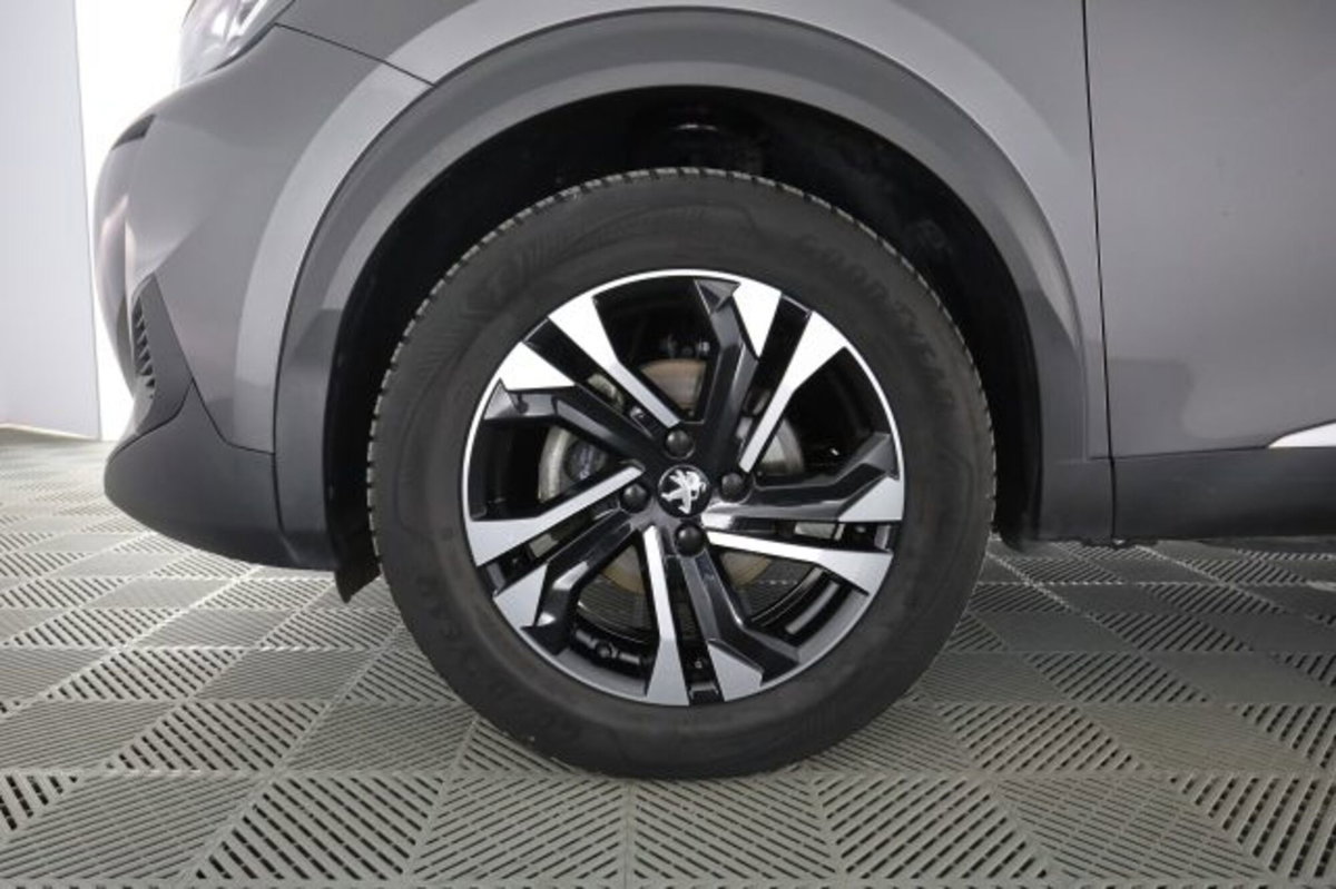 Peugeot 2008 PureTech 130 S&S EAT8 Allure Pack (8)