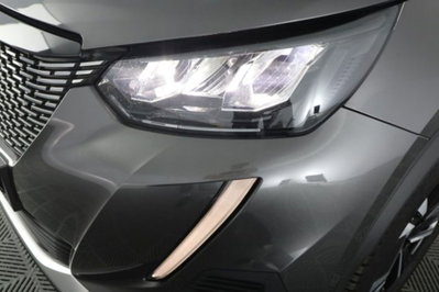 Peugeot 2008 1.2 puretech Allure s&s 130cv eat8 (9)