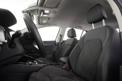 Volkswagen Golf 1.5 eTSI 130 CV EVO ACT DSG Style (2)