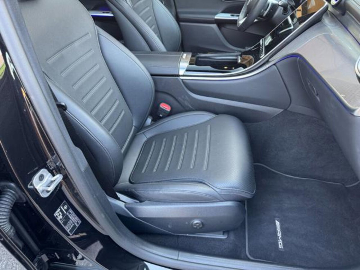 Mercedes-Benz GLC 220 d 4Matic Mild Hybrid AMG Premium Plus (8)