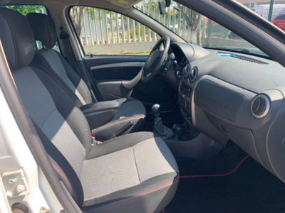 Dacia Duster 1.5 dCi 110CV 4x2 Lauréate (12)