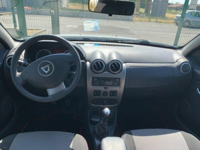Dacia Duster 1.5 dCi 110CV 4x2 Lauréate (13)