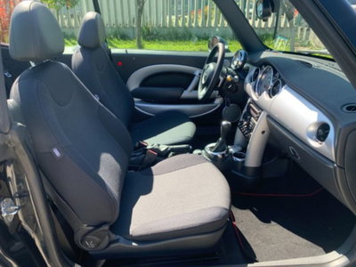 MINI Mini Cabrio 1.6 16V Cooper Sidewalk Cabrio (12)