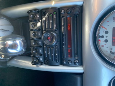 MINI Mini Cabrio 1.6 16V Cooper Sidewalk Cabrio (15)