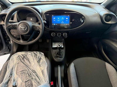 Toyota Aygo X 1.0 VVT-i 72 CV 5 porte Limited Air (11)