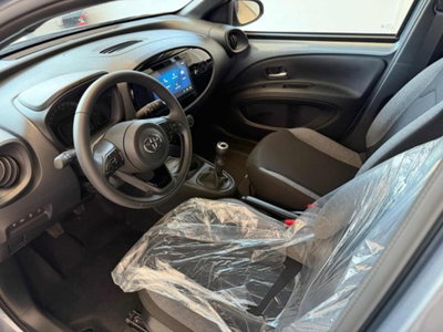 Toyota Aygo X 1.0 VVT-i 72 CV 5 porte Limited Air (14)