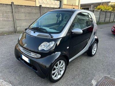 smart Fortwo 700 coupé passion (45 kW) (2)