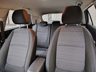 Kia Stonic 1.0 T-GDi 100 CV MHEV iMT Style (12)