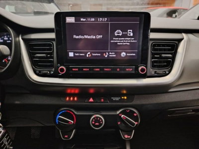 Kia Stonic 1.0 T-GDi 100 CV MHEV iMT Style (17)