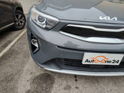 Kia Stonic 1.0 T-GDi 100 CV MHEV iMT Style (5)
