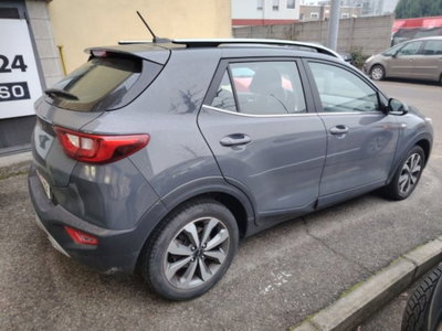Kia Stonic 1.0 T-GDi 100 CV MHEV iMT Style (6)