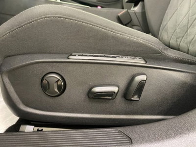 Volkswagen Golf 1.5 eTSI 130 CV EVO ACT DSG Style (17)