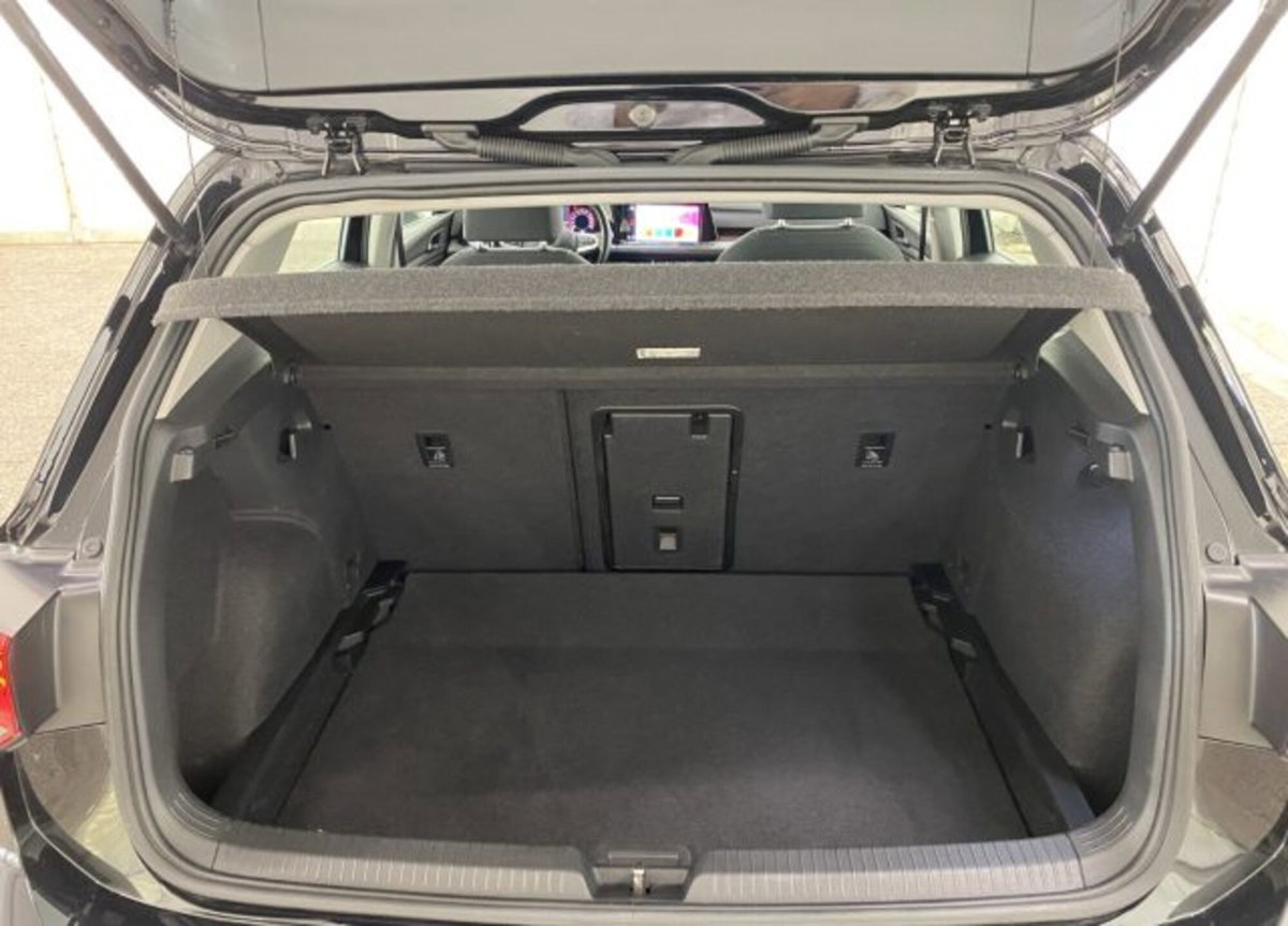 Volkswagen Golf 1.5 eTSI 130 CV EVO ACT DSG Style (20)