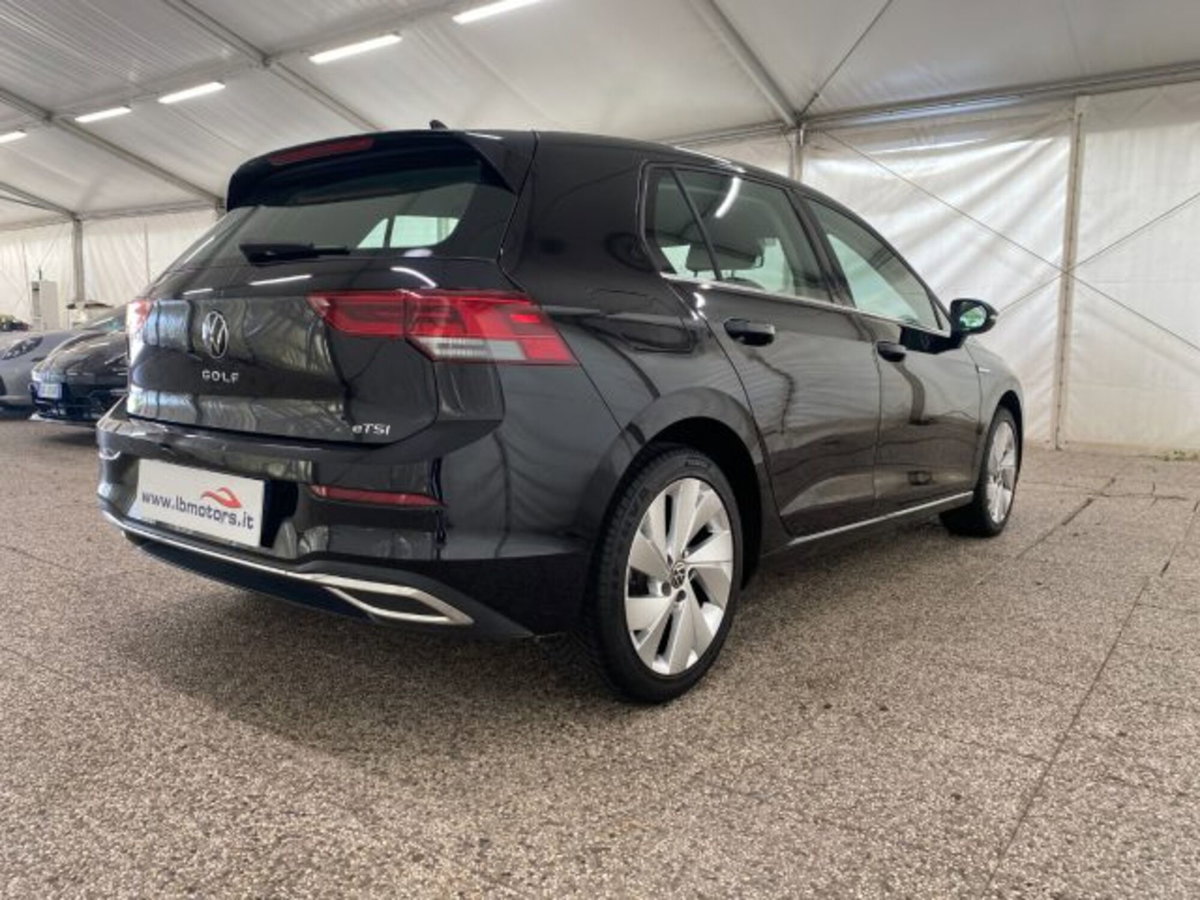 Volkswagen Golf 1.5 eTSI 130 CV EVO ACT DSG Style (6)