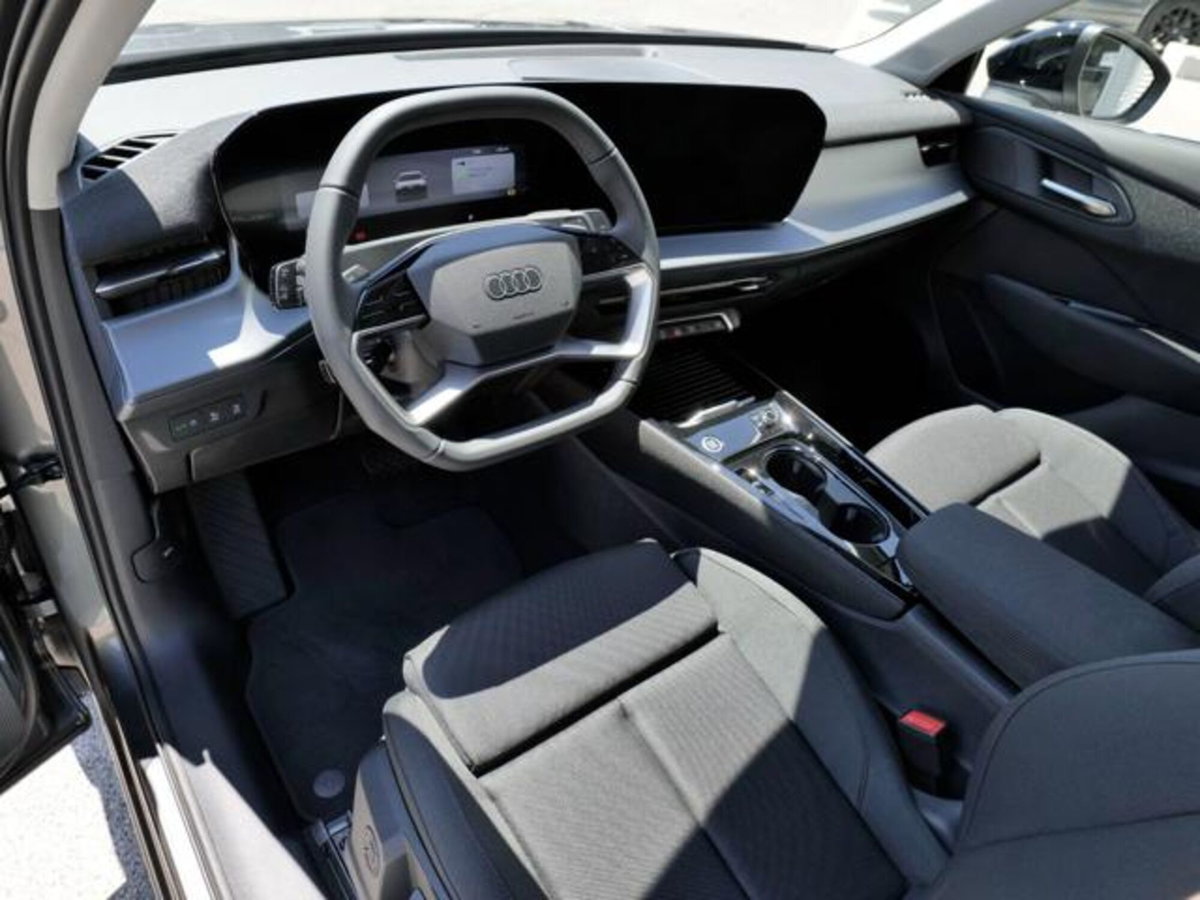 Audi Q3 Sportback 2.0 tdi S line edition 150cv s-tronic (6)