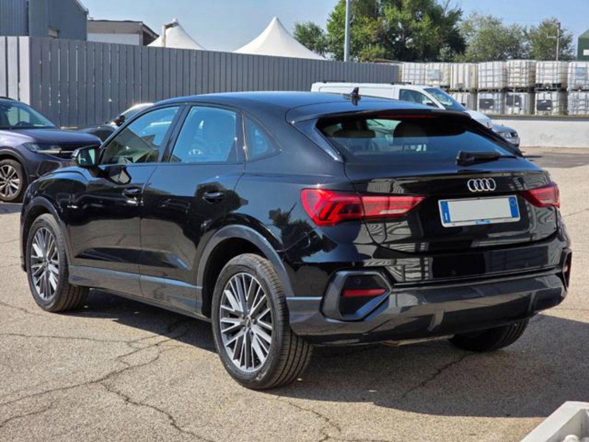 Audi Q3 Sportback Sportback 35 2.0 tdi s-tronic (3)