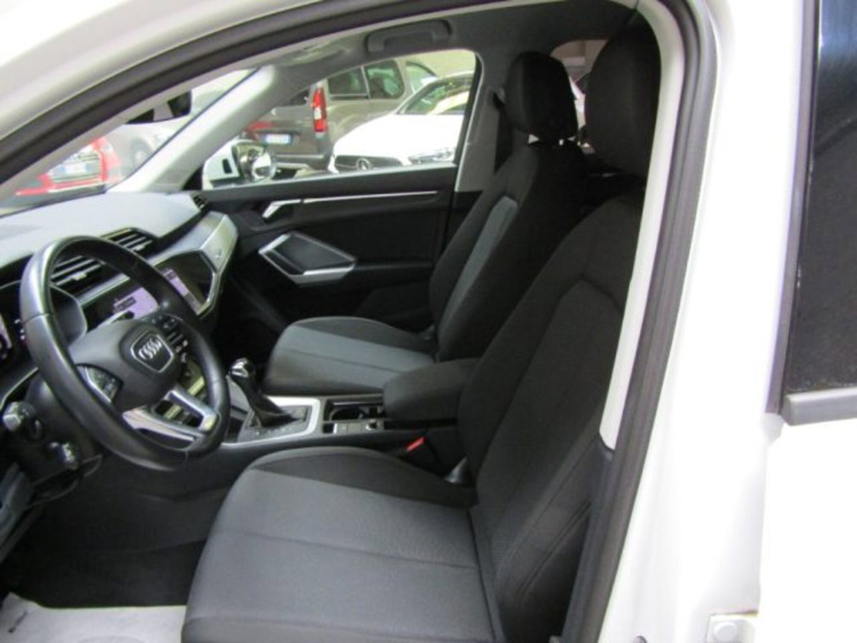 Audi Q3 35 TFSI S tronic Business Advanced (8)
